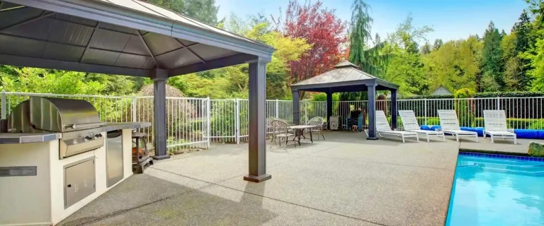outdoor kitchen vs patio kitchen